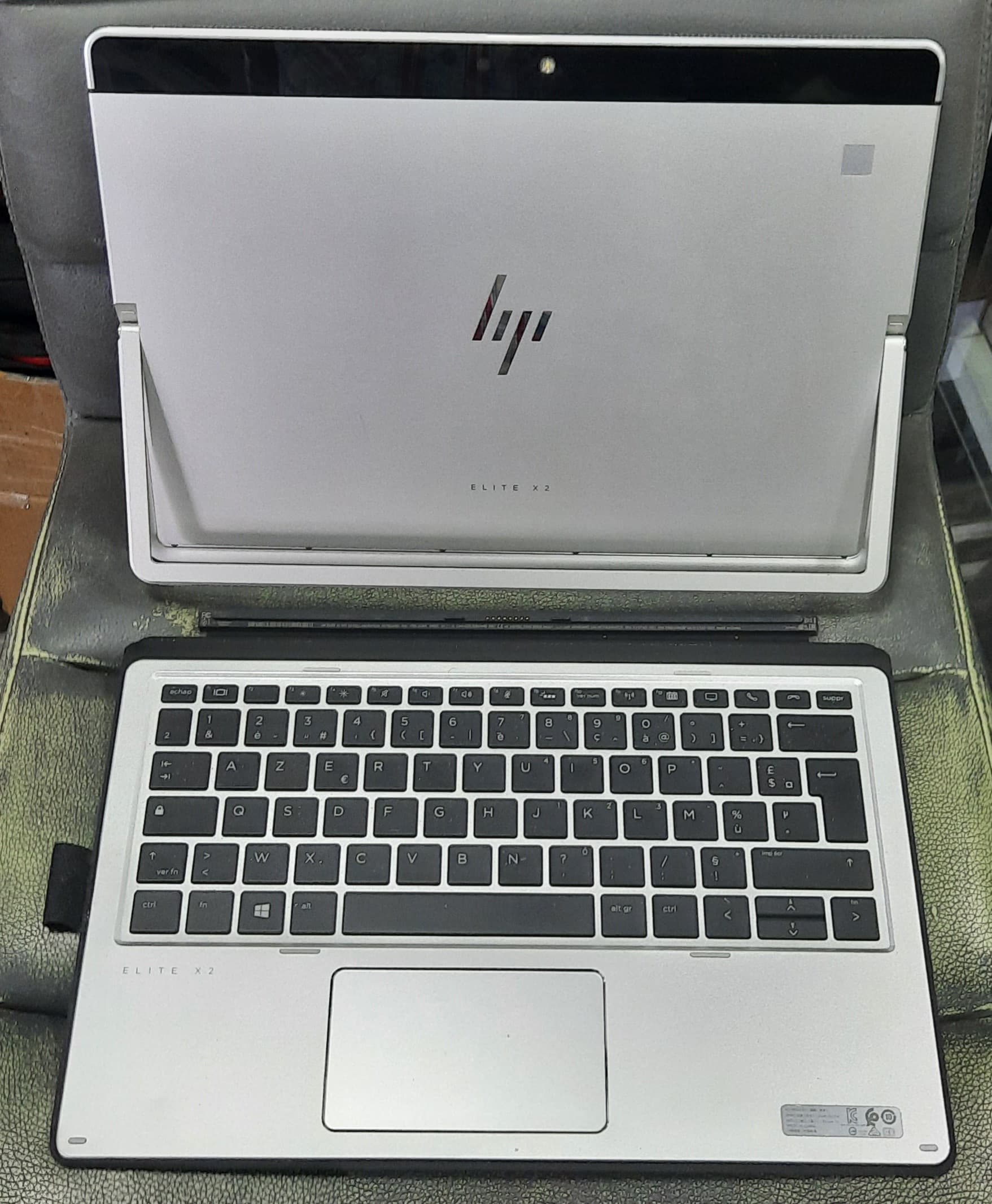HP Elite x2 — Core i5 7ᵉ gen, 8 Go, SSD 256 Go, écran tactile détachable